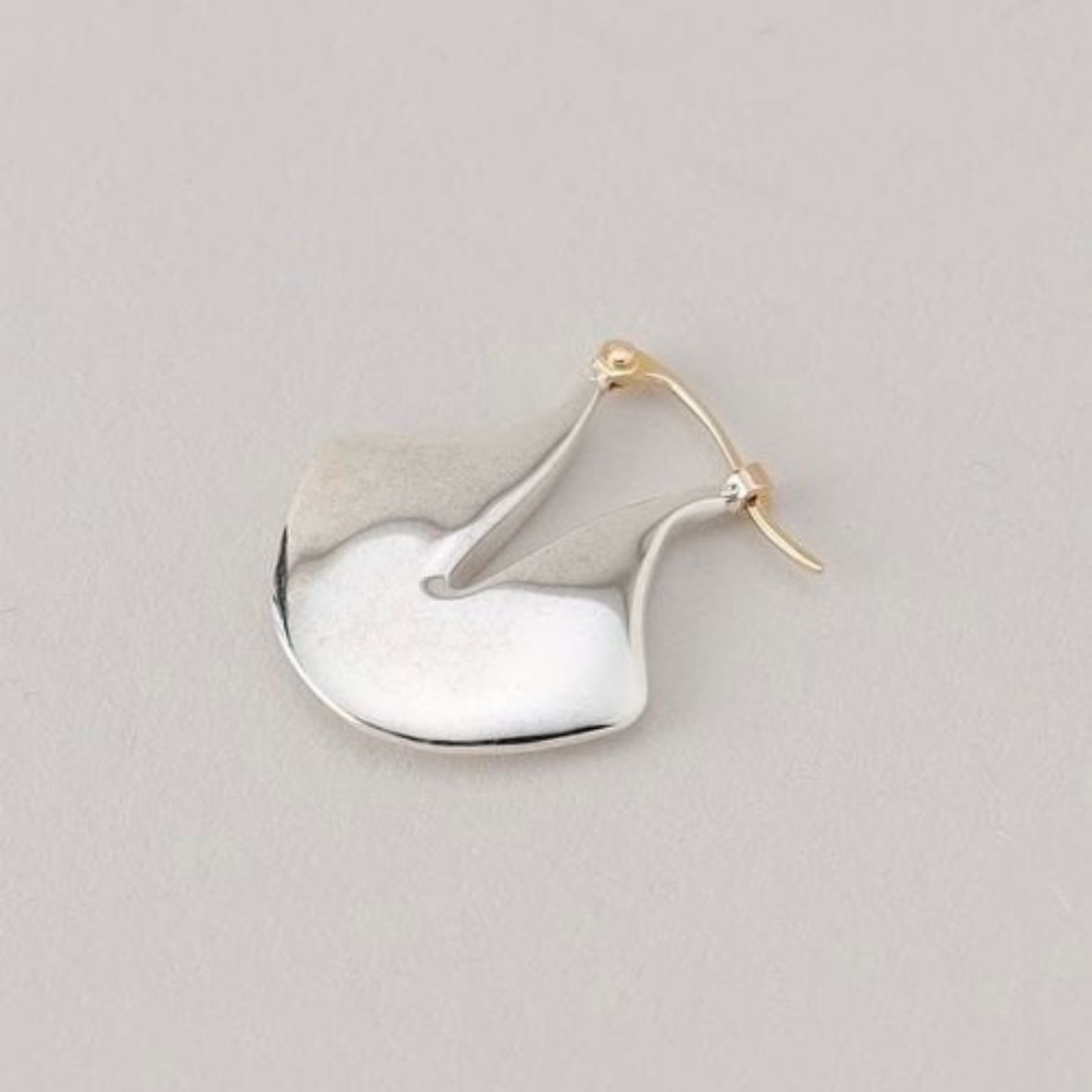 【残り一点】YU-KIN Rotus Slit Earrings(両耳用）