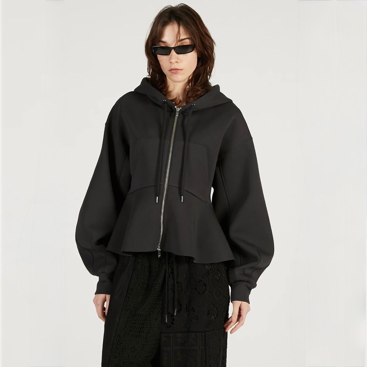 【残り一点】ペプラムフーディパーカー