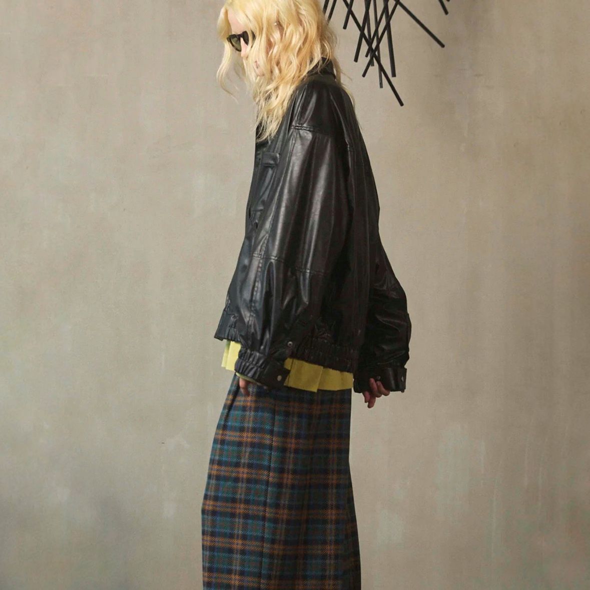 【残り一点】Curve Change Light Eco Leather Shirt