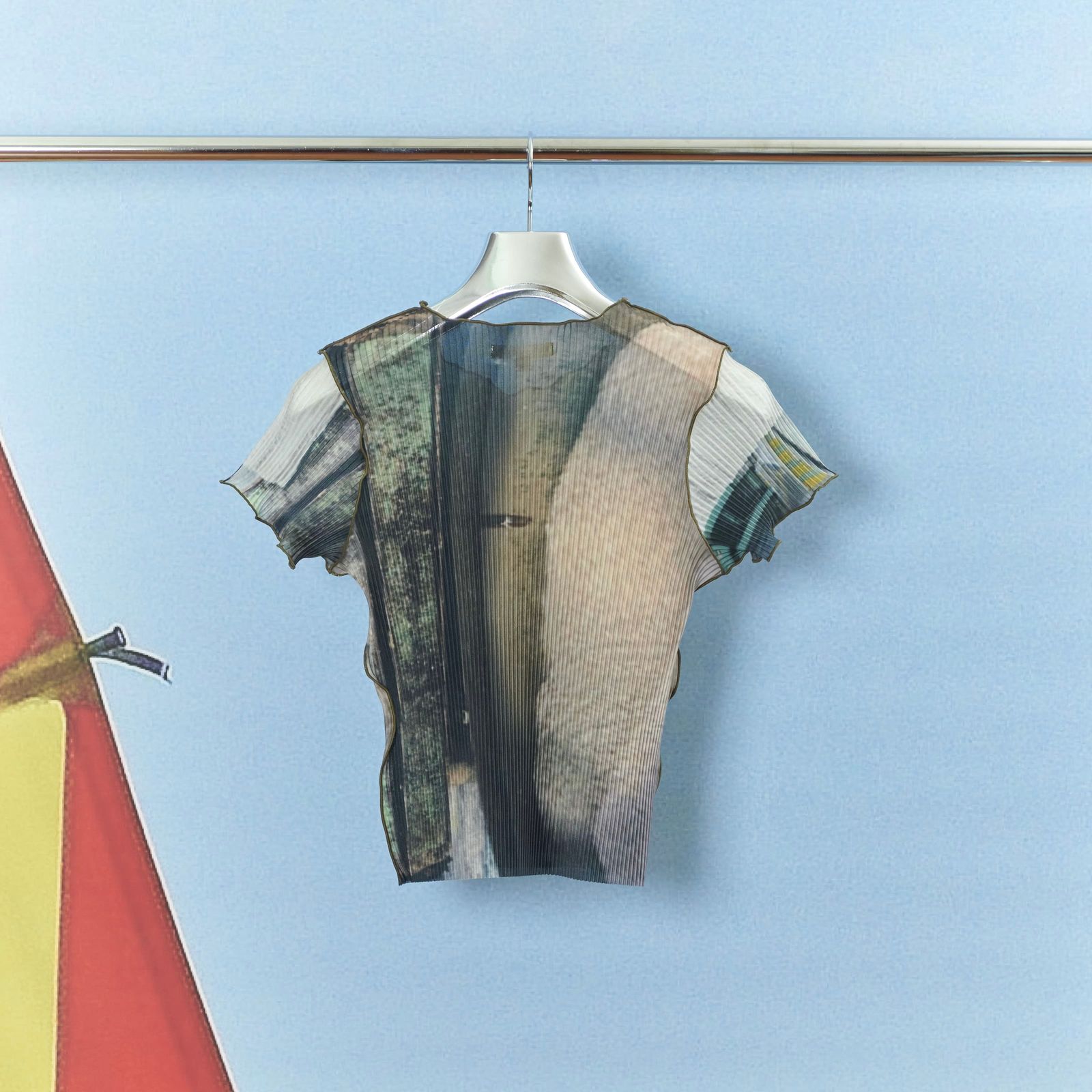 【残り一点】Sheer Graphic Tiny Top