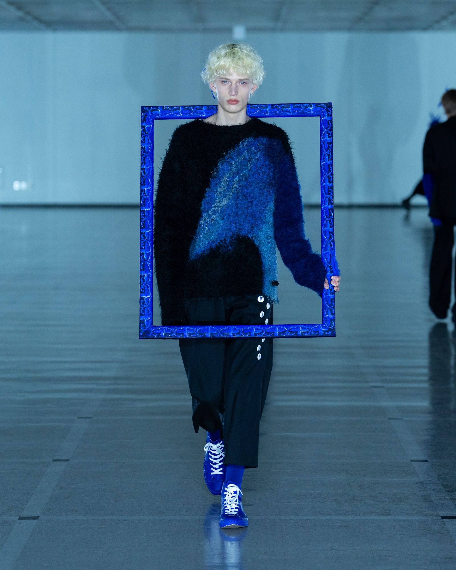 SHINYAKOZUKA “ISSUE #7“ [RUNWAY] | ACRMTSM ONLINE STORE