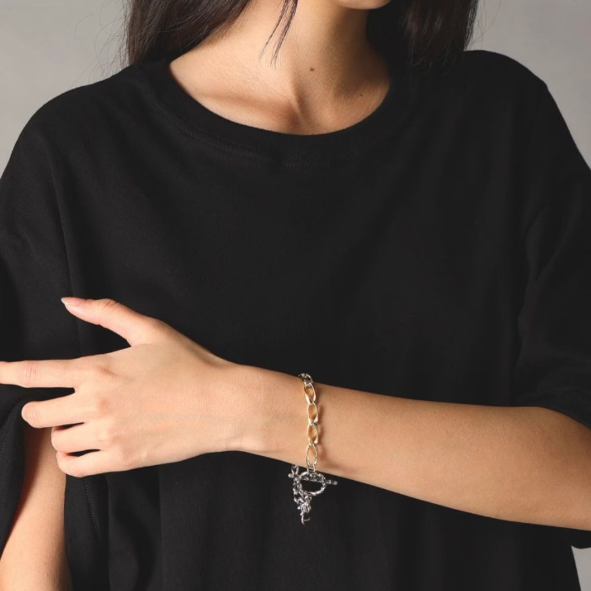 【残り一点】ダブルチェーンブレスレット(GOLD)