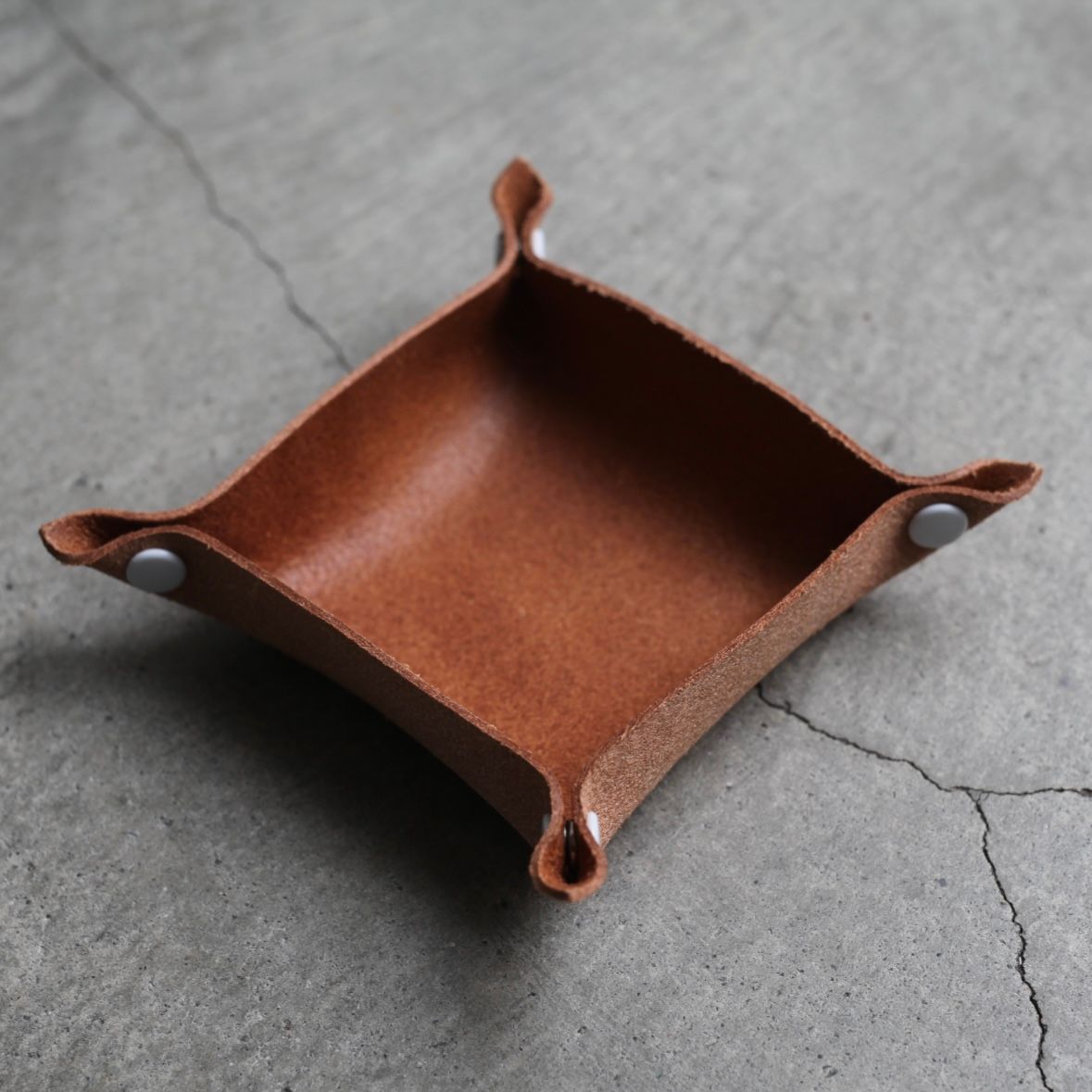 【残りわずか】Tray_S