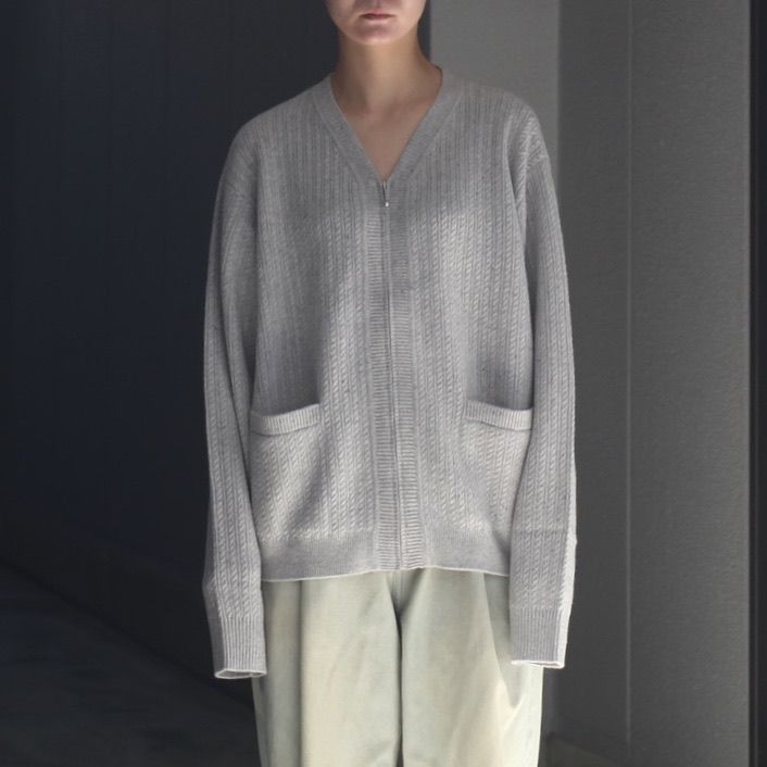 【残り一点】Nep V Zip-up Cardigan