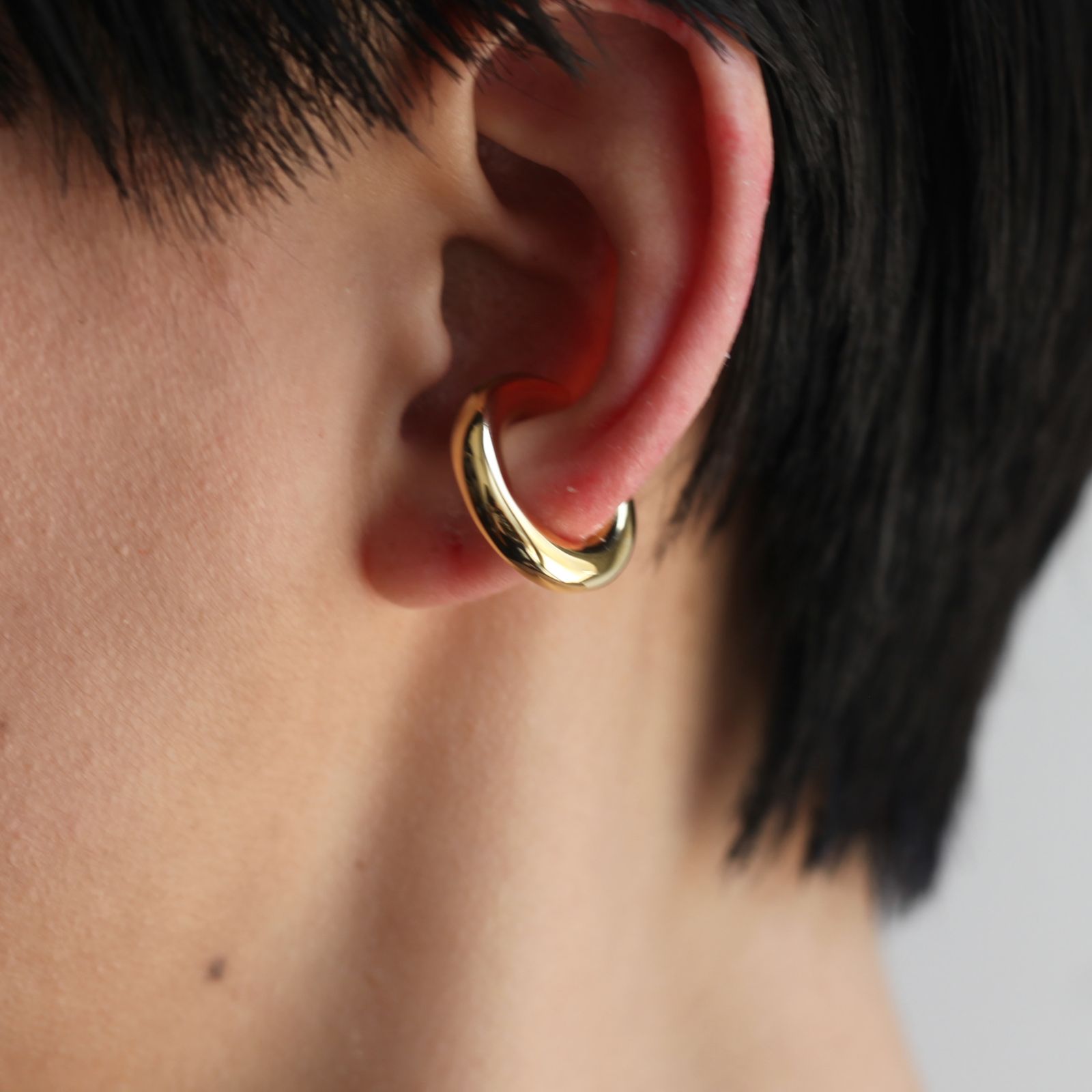 TOMWOOD - 【残り一点】Chunky Ear Cuff_M(GOLD) | ACRMTSM ONLINE STORE