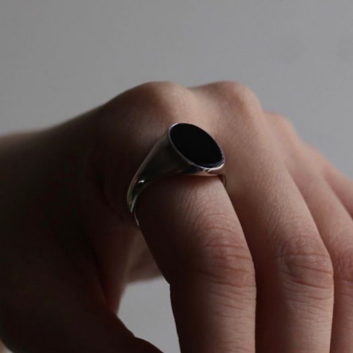 【残り一点】Signet Oval Ring L(ONYX)