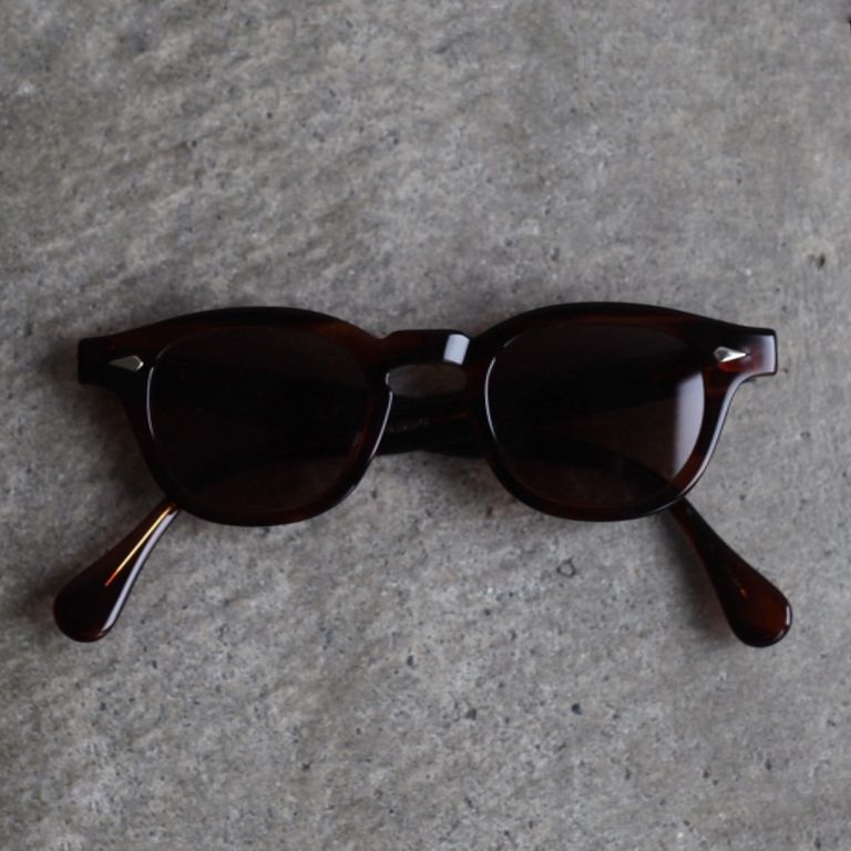 レンズ : CHOCO BROWN