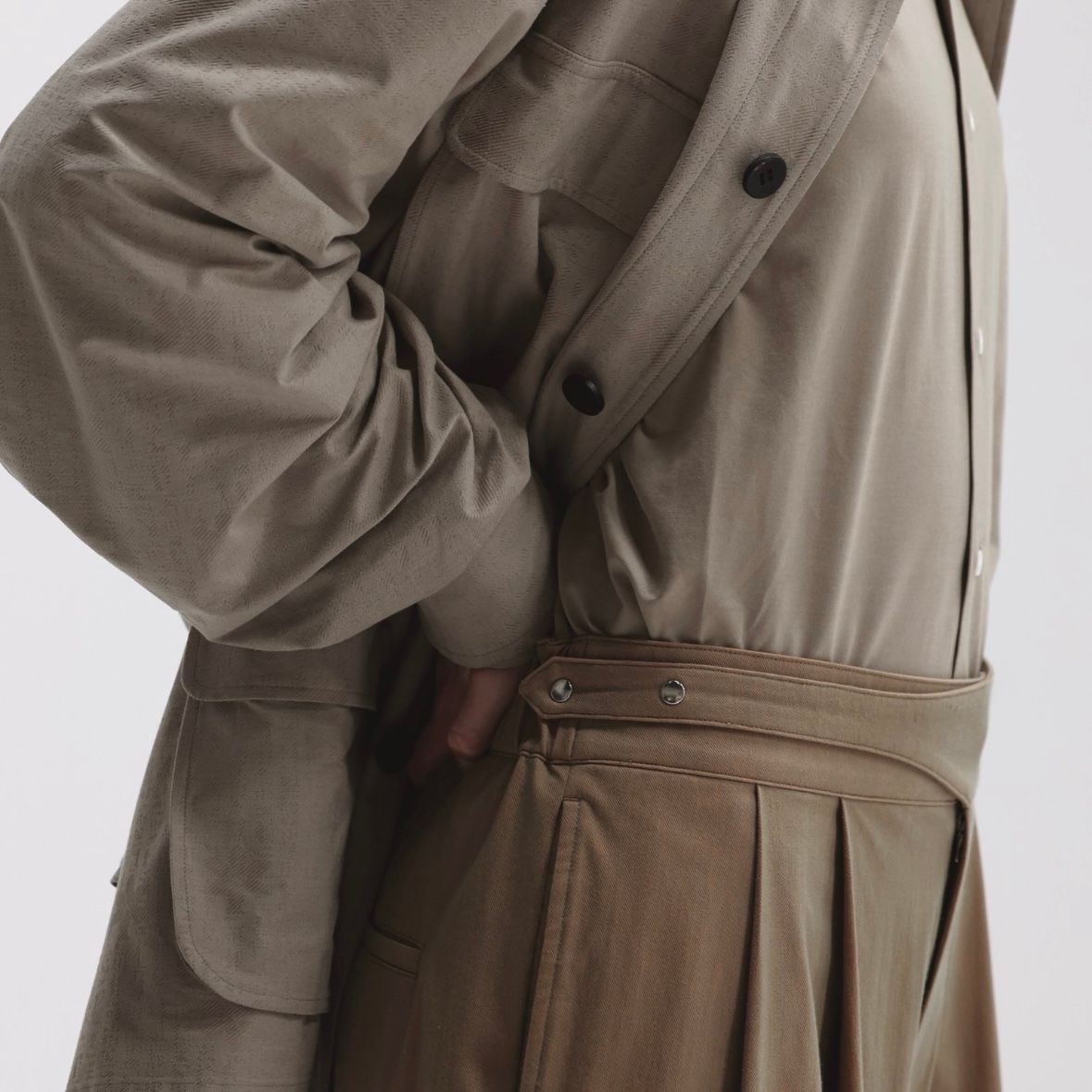 【残りわずか】46G Modest Shirt