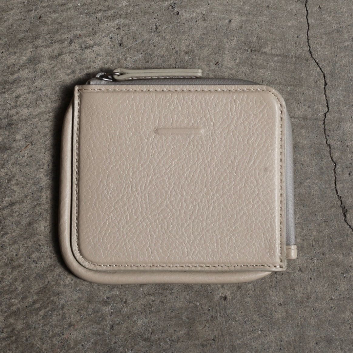 【残り一点】ジップウォレット(WHITE BEIGE)