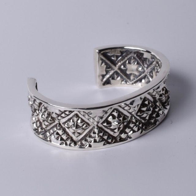 【お取り寄せ注文可能】Element Of Instinct 4 Bangle(SILVER)