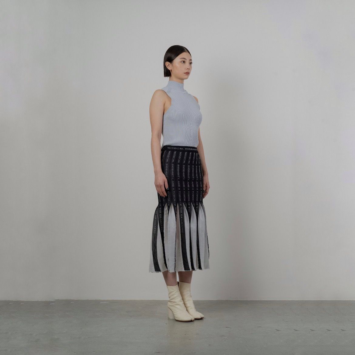 【残り一点】Emblem Pleats Knitted Skirt