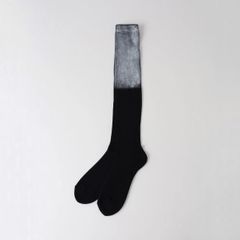 【残りわずか】Snowy Socks with Anonymous Ism