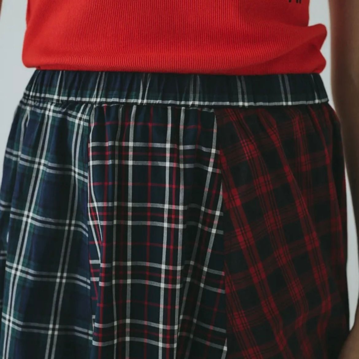 【残り一点】Asymmetry Hem Skirt