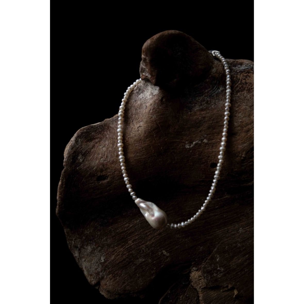 【お取り寄せ注文可能】Baroque Pearl Drop Choker Necklace