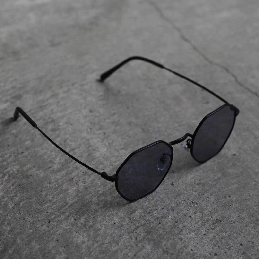 【残りわずか】LG Sunglass(BLACK)
