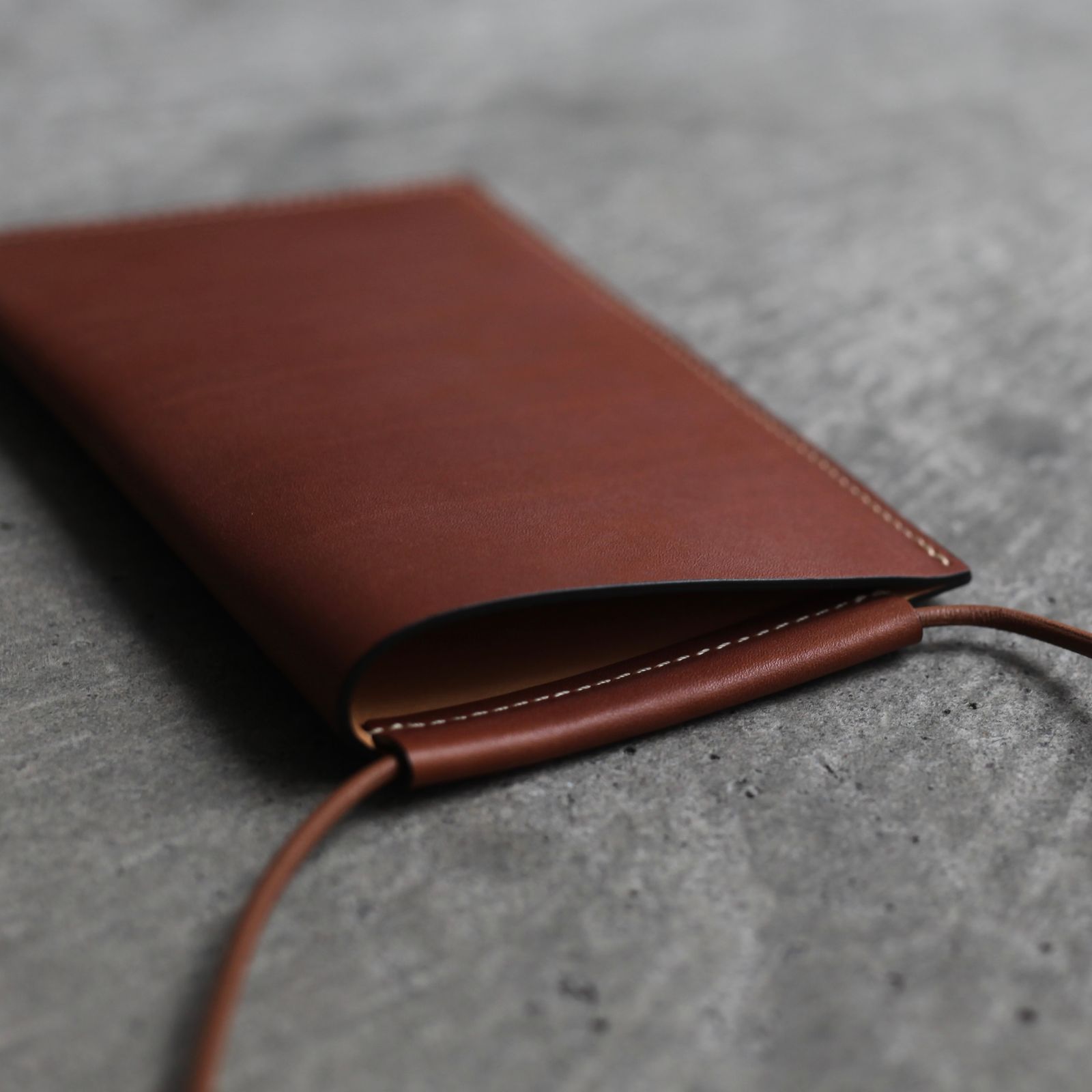 【残りわずか】Herrie Phone Pouch(CARIB)