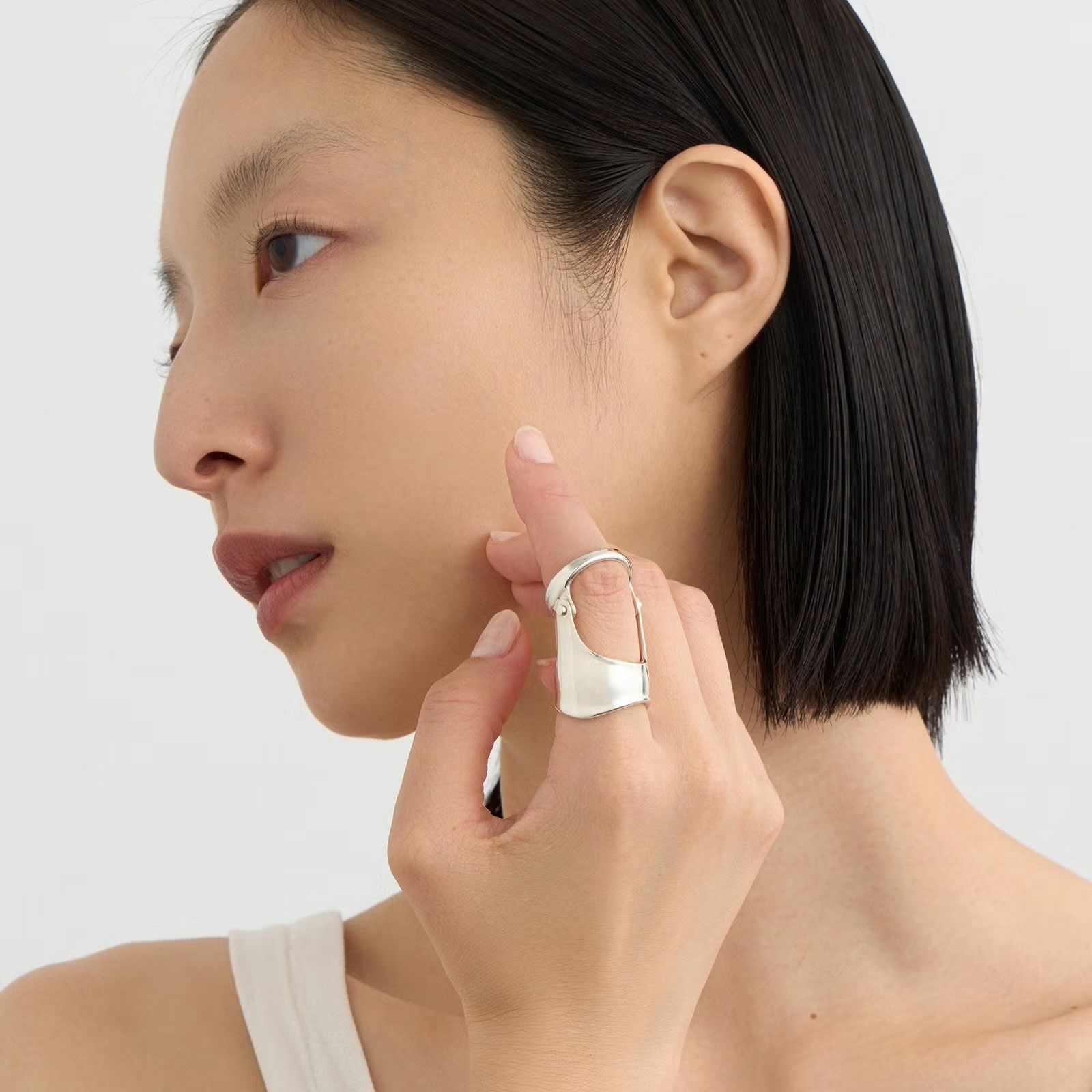 【お取り寄せ注文可能】Round Armor Ring