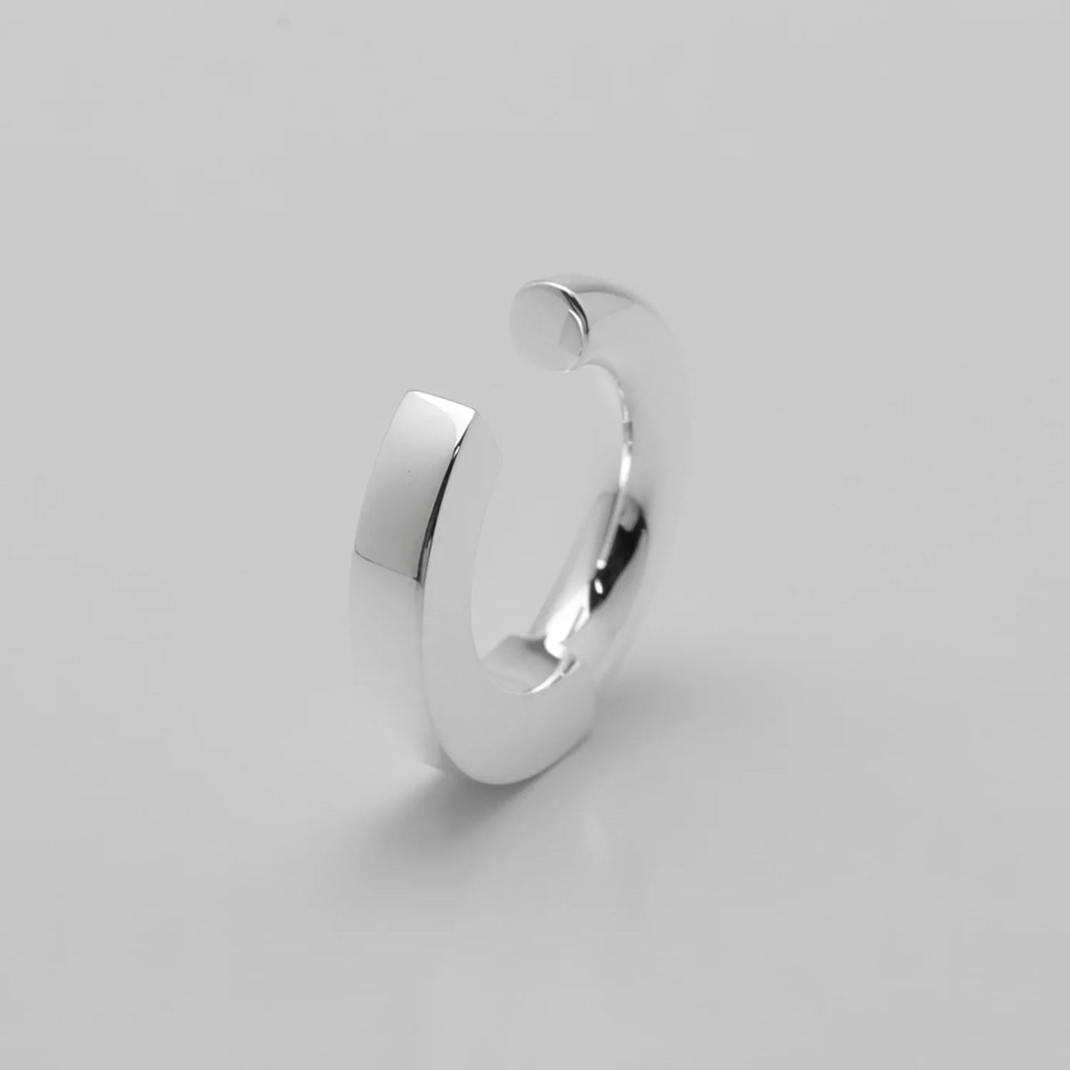 【残り一点】⚪︎◻︎ Ear Cuff
