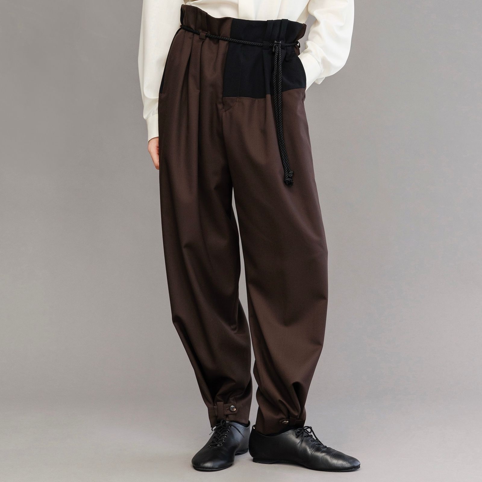 【残り一点】Bicolor Squeeze Slacks