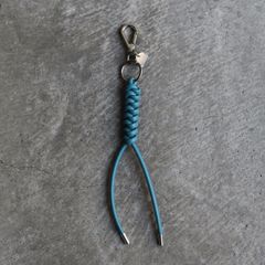 【残りわずか】Cristy Snakeknot Charm(STCOW)