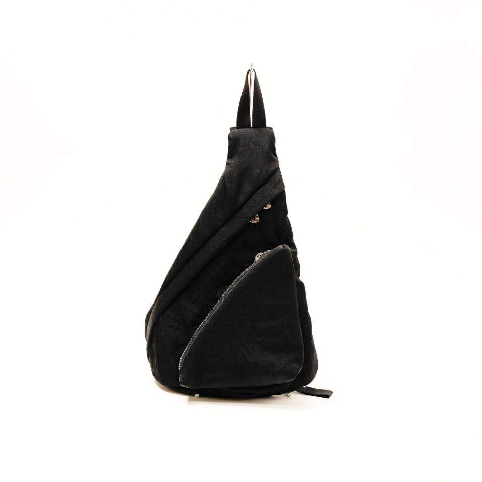 【残り一点】Annie Puffer Sling Bag(CERATO BRIGHT)