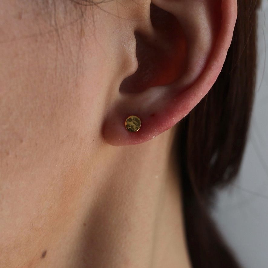 【お取り寄せ注文可能】Mini Moon Earrings