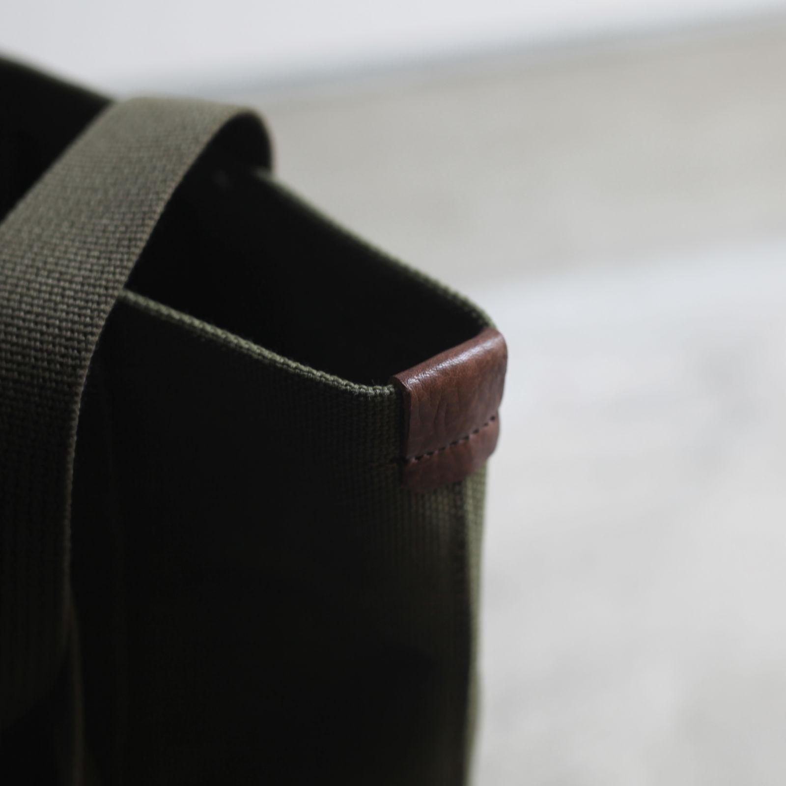 【残りわずか】Campus Tote Small(KHAKI GREEN)
