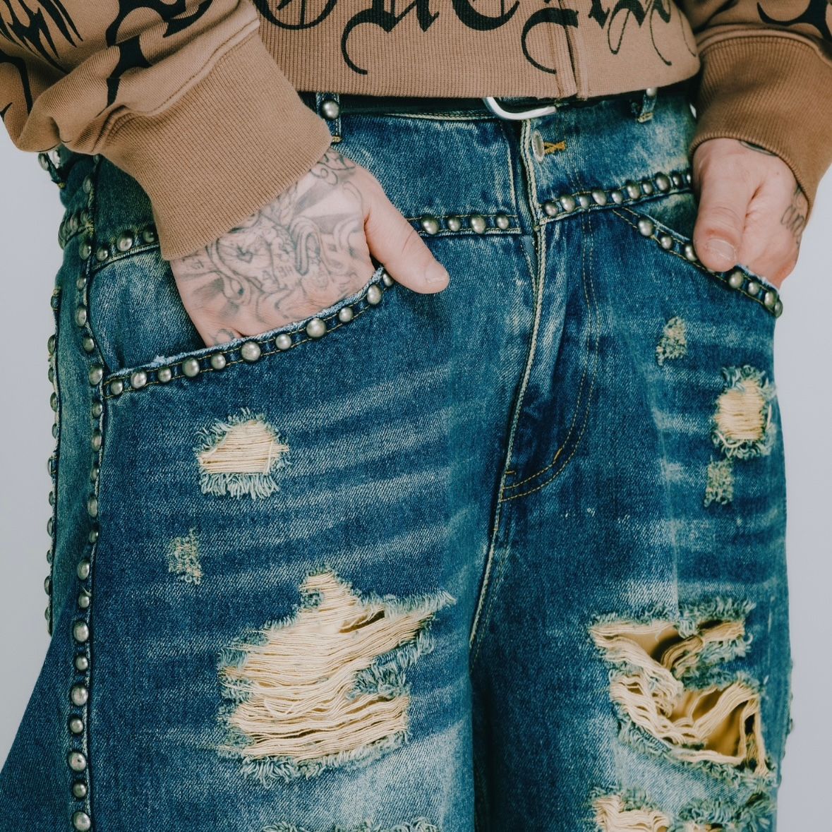 【残り一点】Suicide Studs Denim Shorts