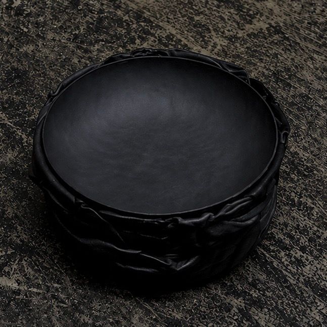 【お取り寄せ注文可能】Revive Leather Round Ash Tray