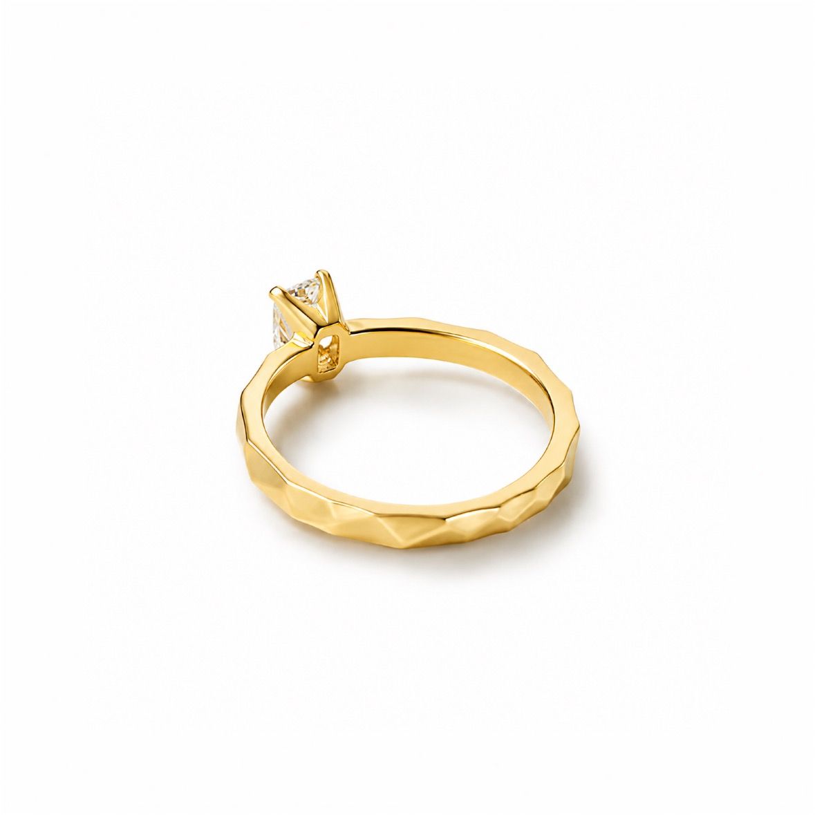 【お取り寄せ注文可能】Quon Square Ring(K18 YELLOW GOLD)