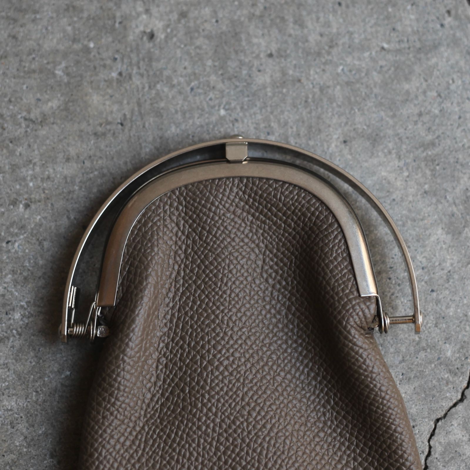 【残り一点】Frame Long Purse(ODD_COW)