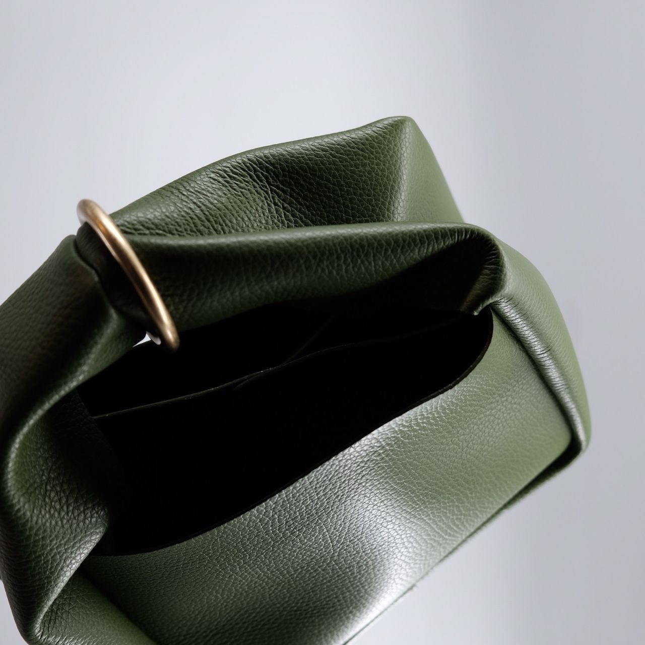 【残り一点】Cube Ring Muff
