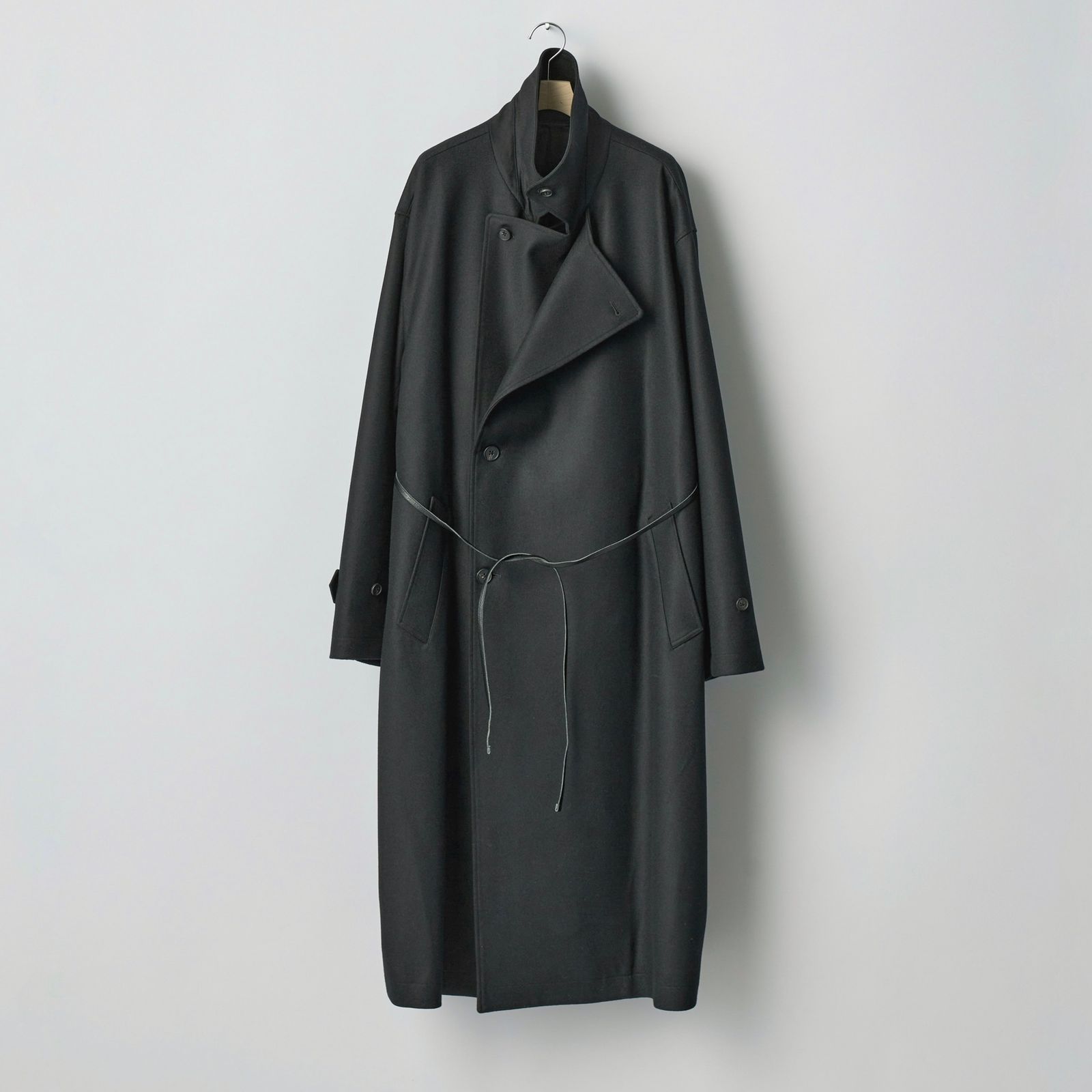 【残りわずか】Double Lapeled Double Breasted Coat