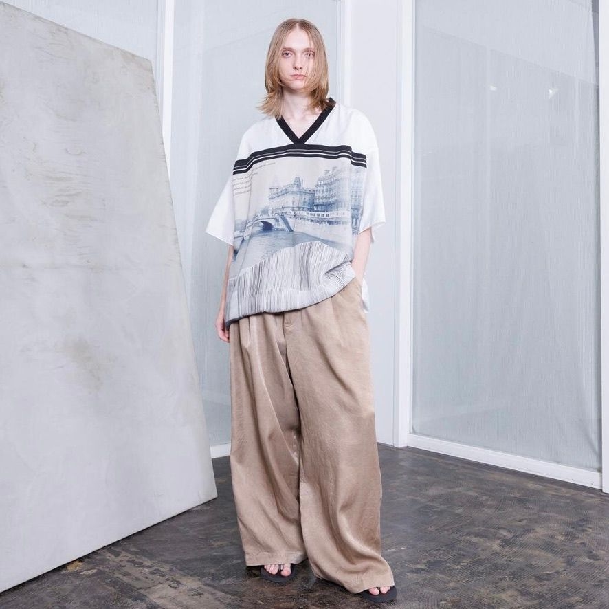 【残り一点】ランドスケープフォトVネックTEE