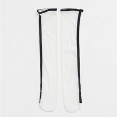 【残り一点】Sheer Line Socks