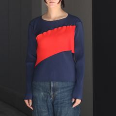【残り一点】Spiral Wave Long Sleeve Top