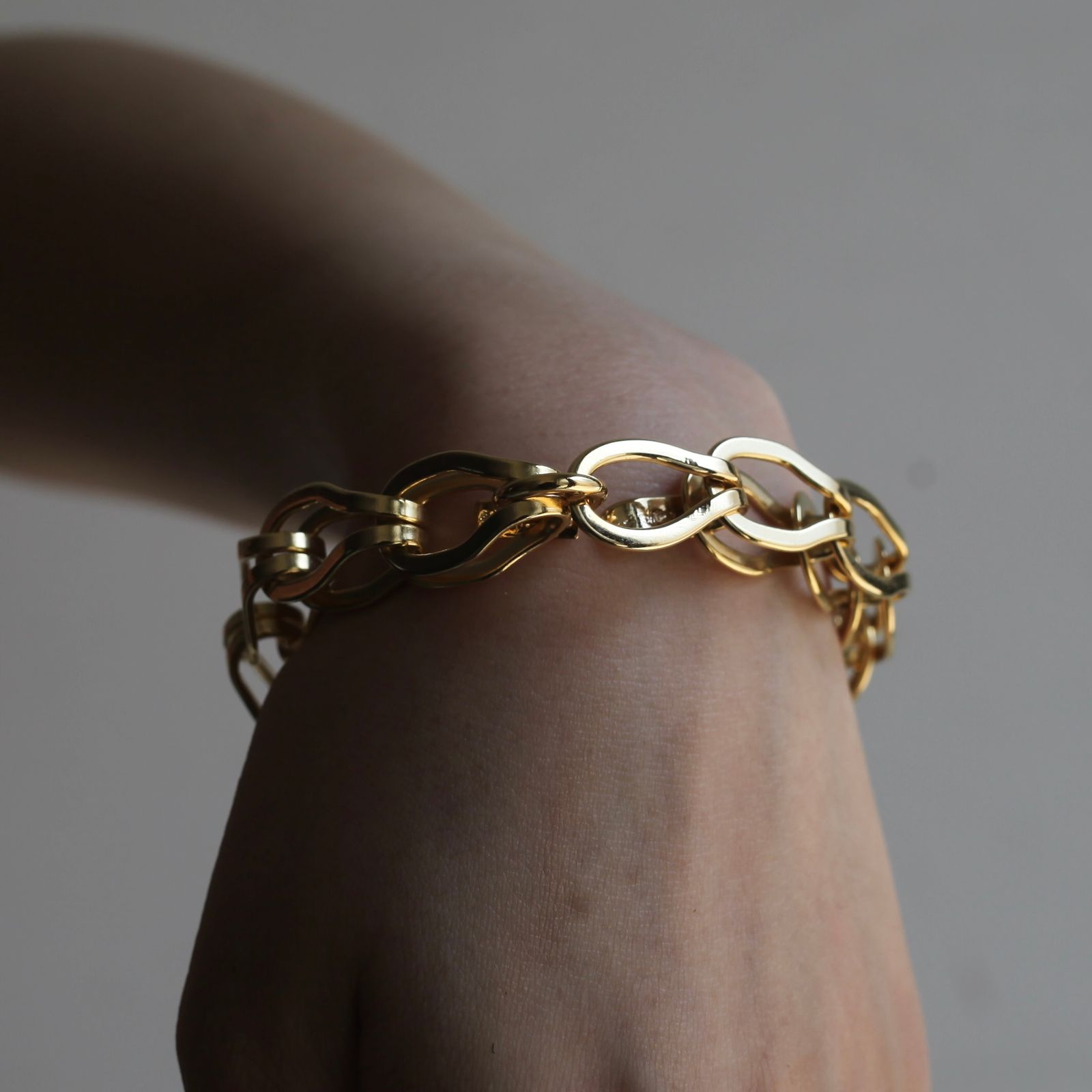 【残り一点】Hand Chain Bracelet(GOLD)