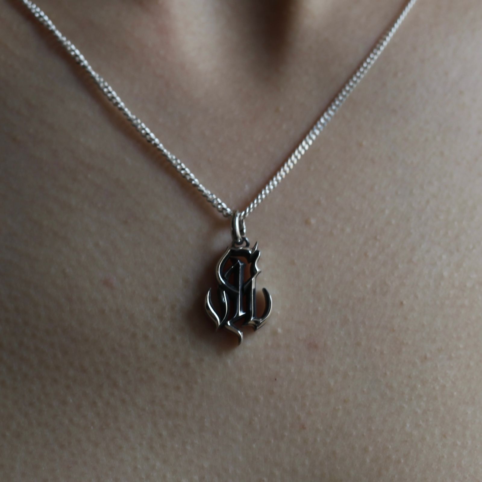 【残り一点】CAL NT Logo Silver Necklace