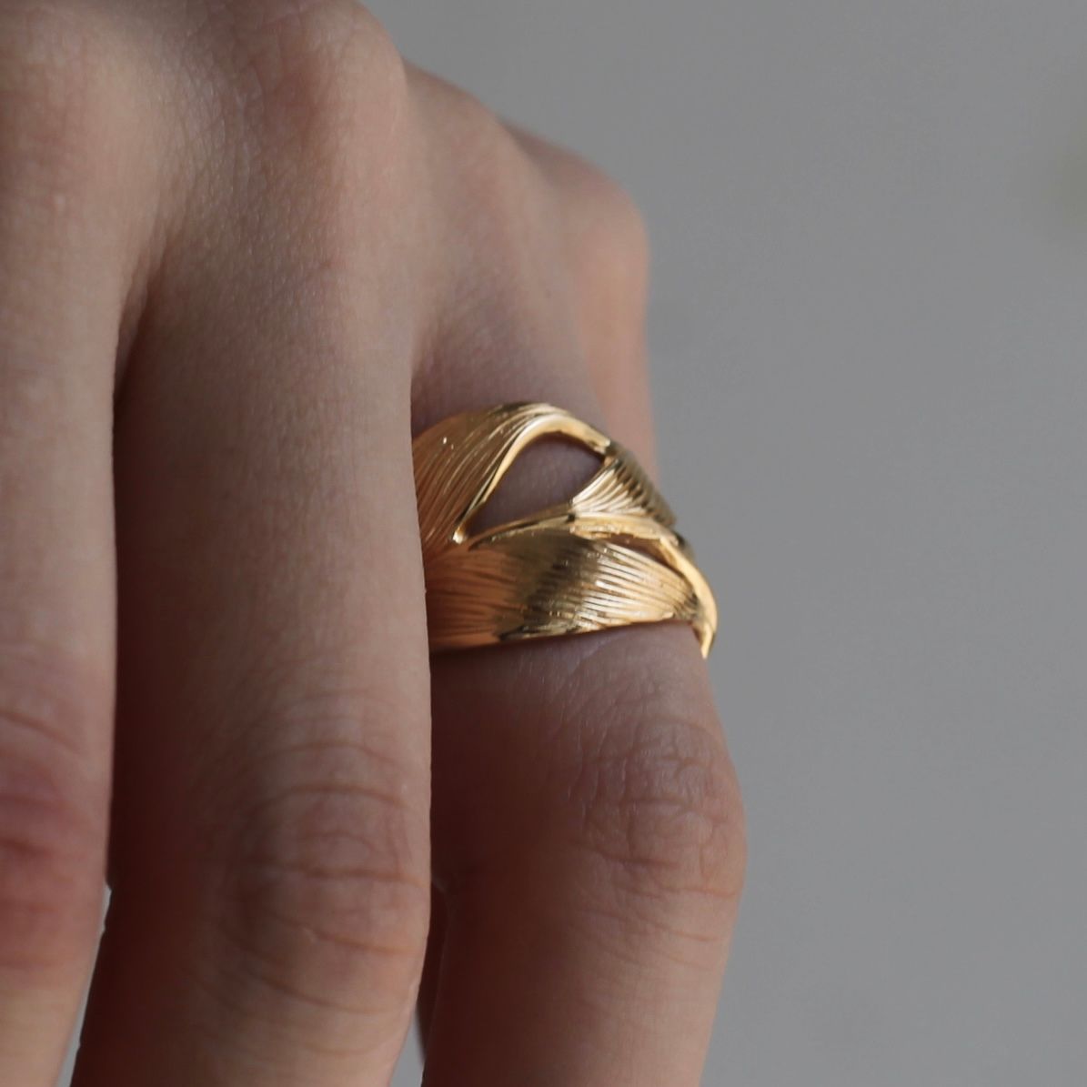 【お取り寄せ注文可能】OWL Feather Ring_S(GOLD)