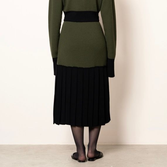 【残り一点】Luster Pleats Knit Skirt