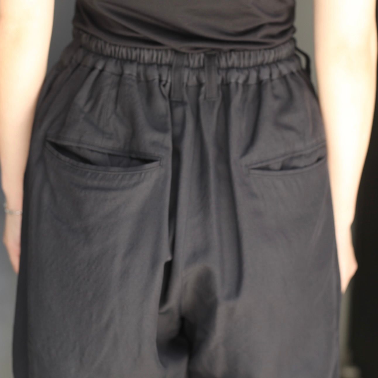 【残りわずか】Wool/Silk Wide Easy Trousers