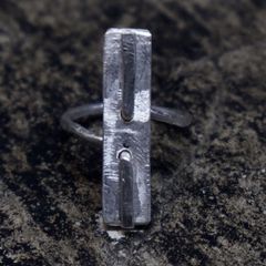 【お取り寄せ注文可能】U Shaped Pin Ring Square