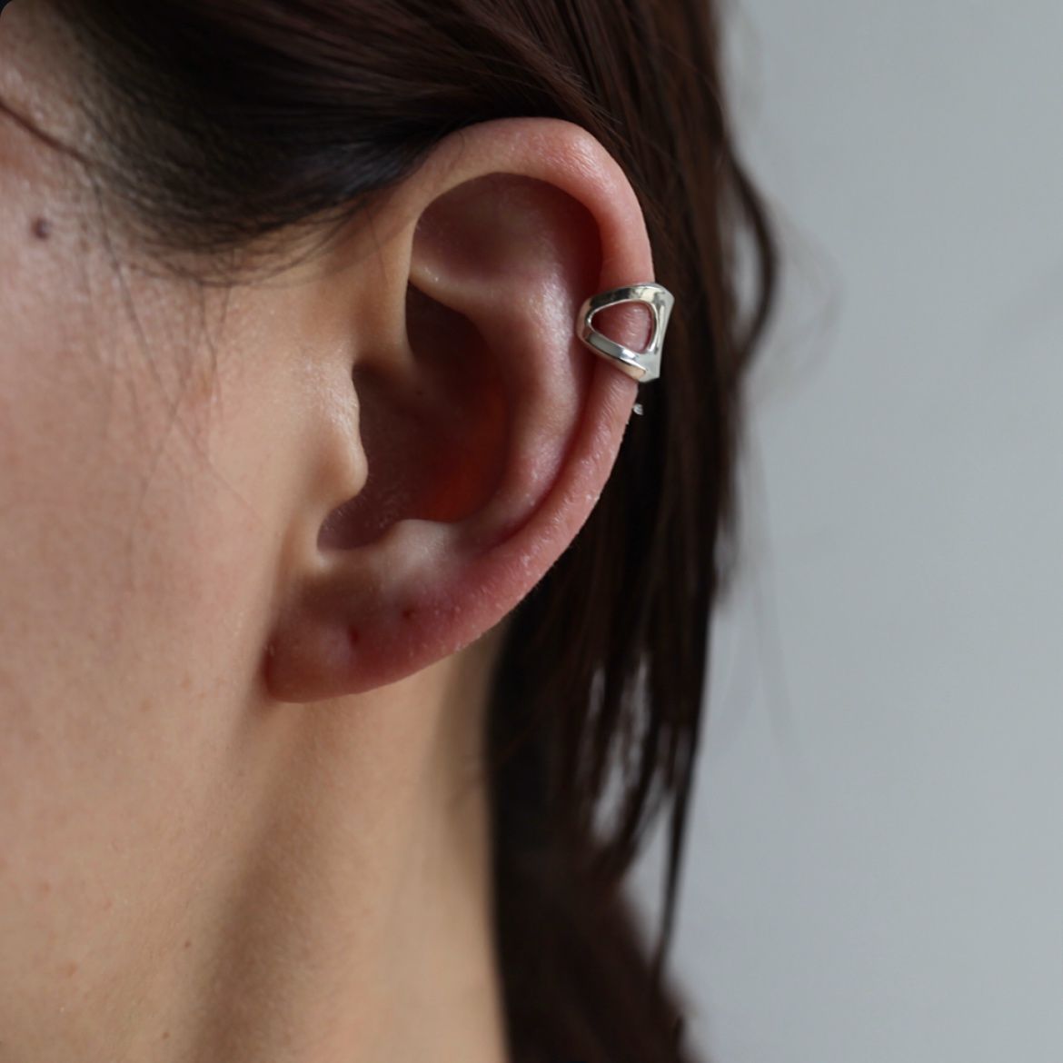 【残りわずか】Minimal Anchor Ear Cuff(WHITE_片耳用)