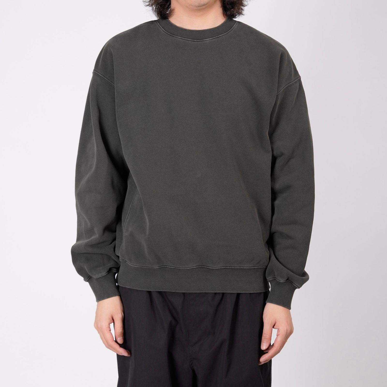 【残り一点】Pigment Crew Neck Sweat