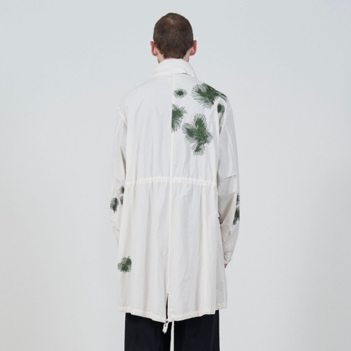 【残り一点】Embroidery Snow Parka