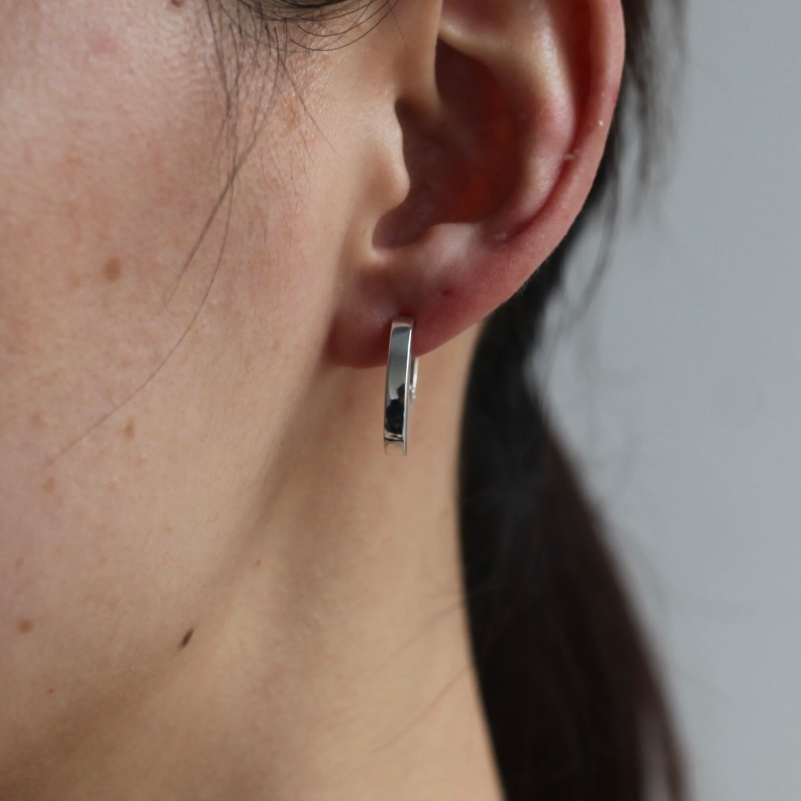 【残り一点】Moon Hoop Earrings