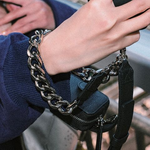 【残り一点】Chaine Duo Strap Reflet(BLACK)