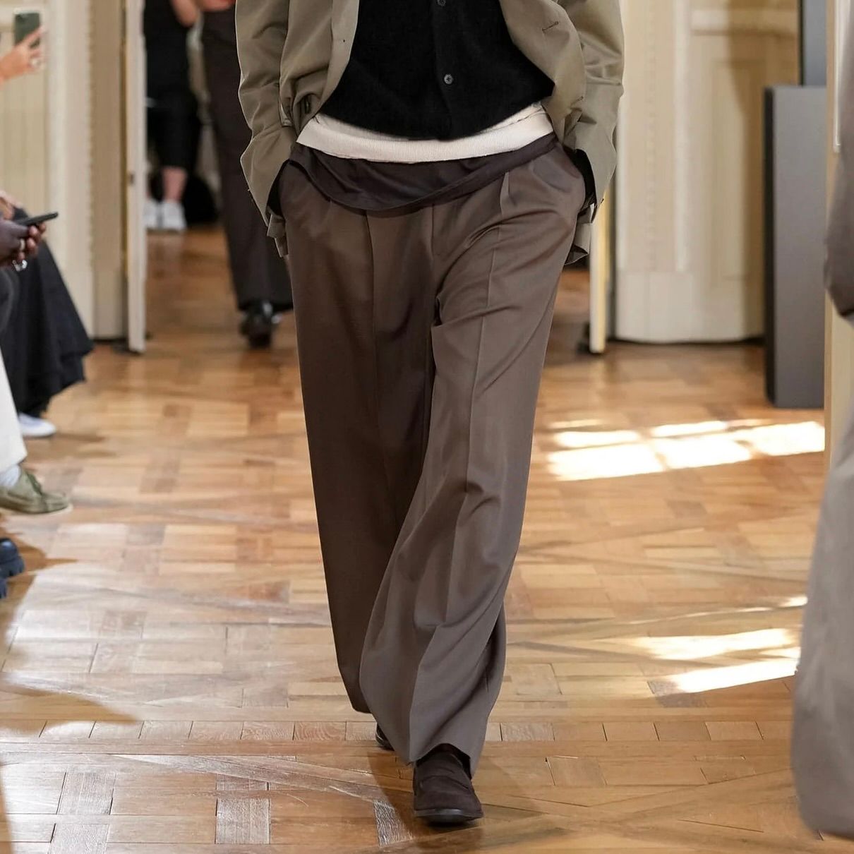 【残り一点】Easy Long Wide Trousers(2/90 WOOL GABARDINE)