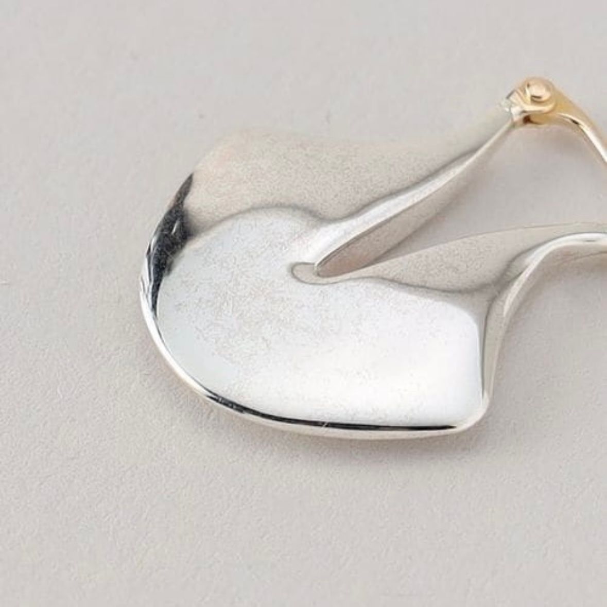 【残り一点】YU-KIN Rotus Slit Earrings(両耳用）