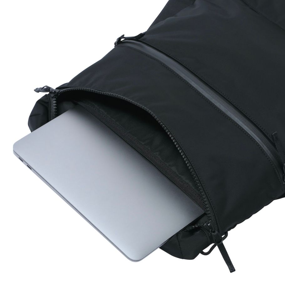 【残り一点】Slim Backpack
